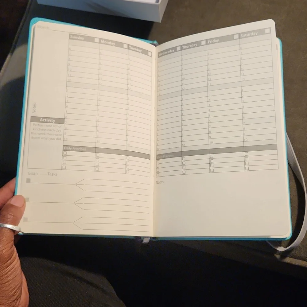 nwt NOMATIC 12 MONTH LINED PLANNER IN MINT new